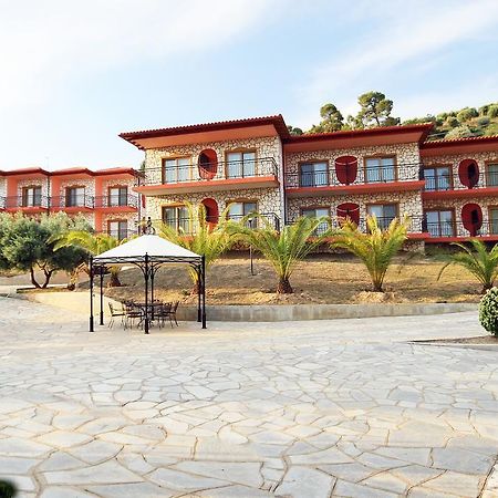 Ta 2 Pefka - Petros Italos Neos Marmaras Exterior foto