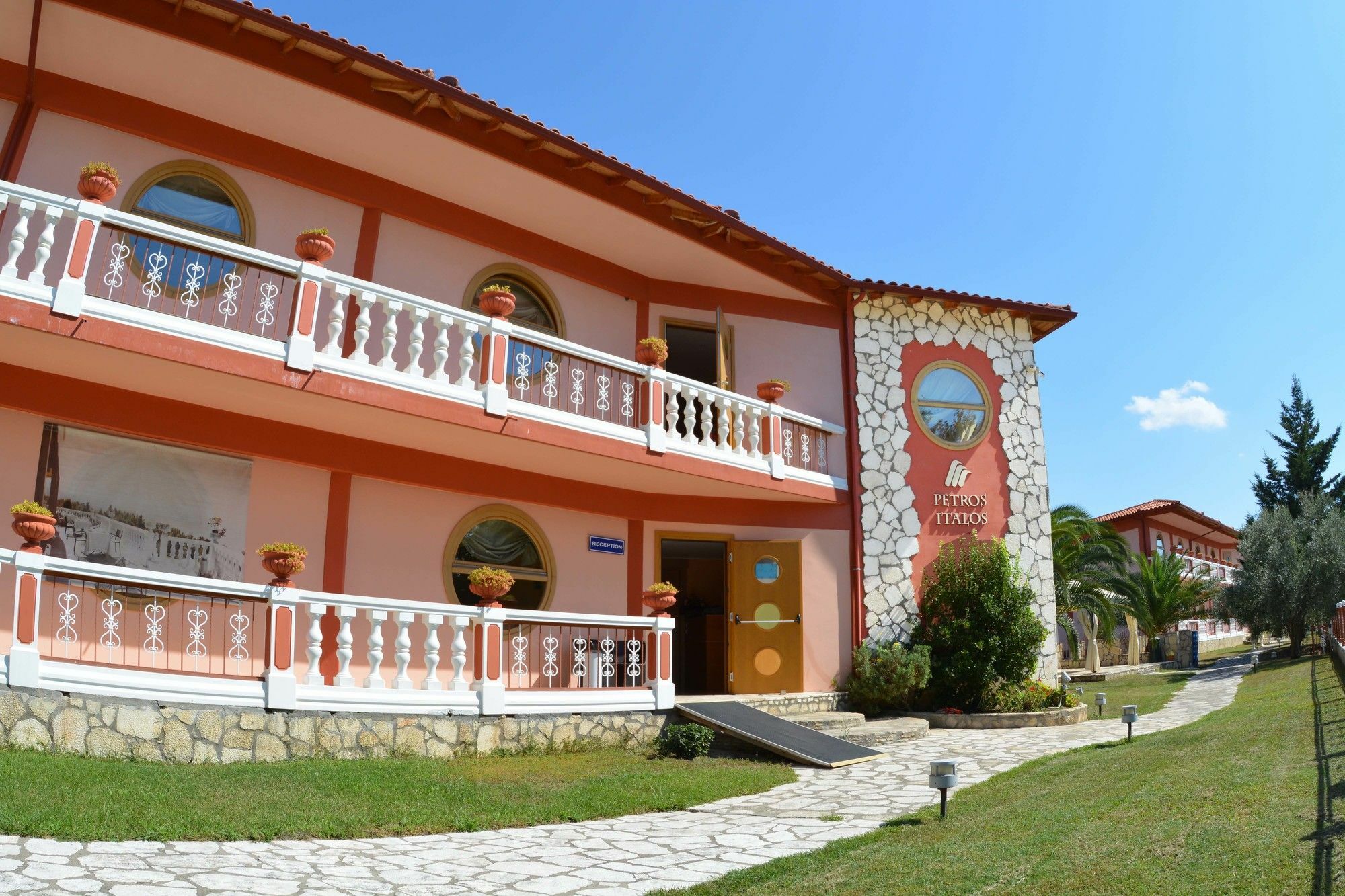 Ta 2 Pefka - Petros Italos Neos Marmaras Exterior foto